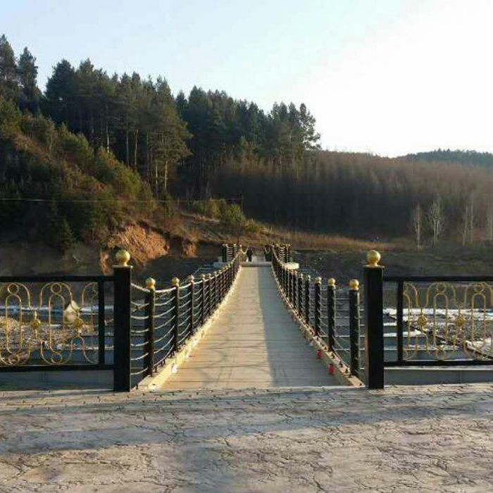 金山屯南山人行索道橋