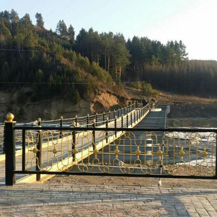 金山屯南山人行索道橋